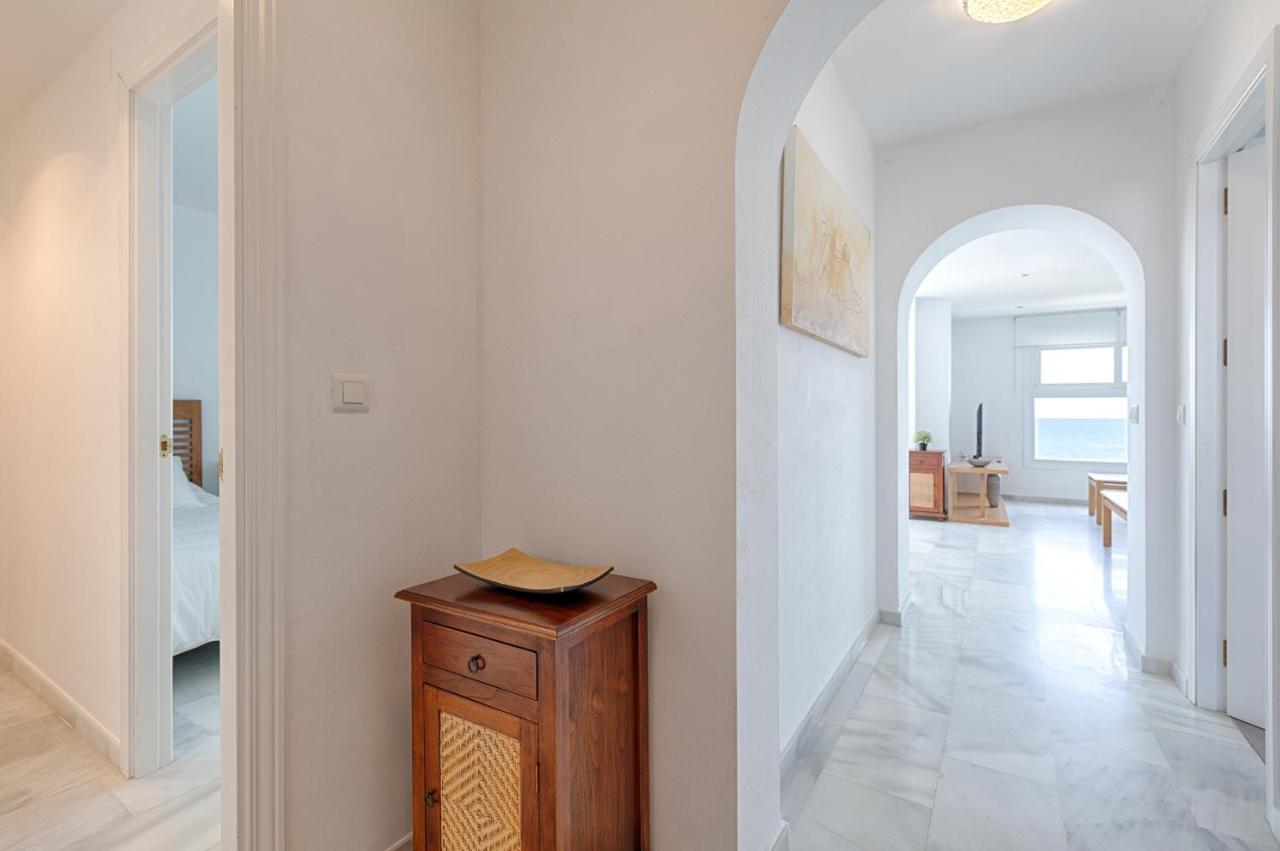 Front Sea View Apartment Estepona Dış mekan fotoğraf